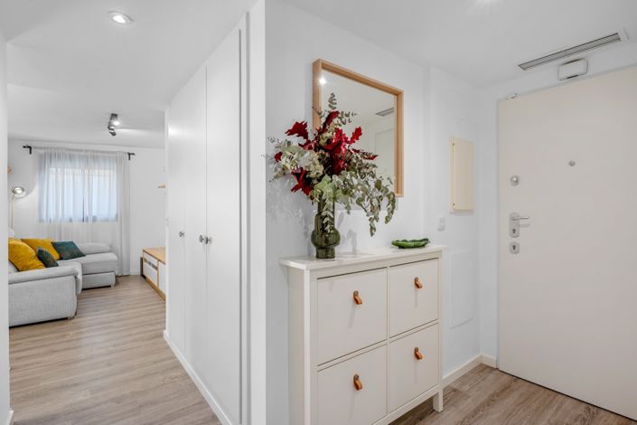 Image No.12-2 Bed Apartment for sale