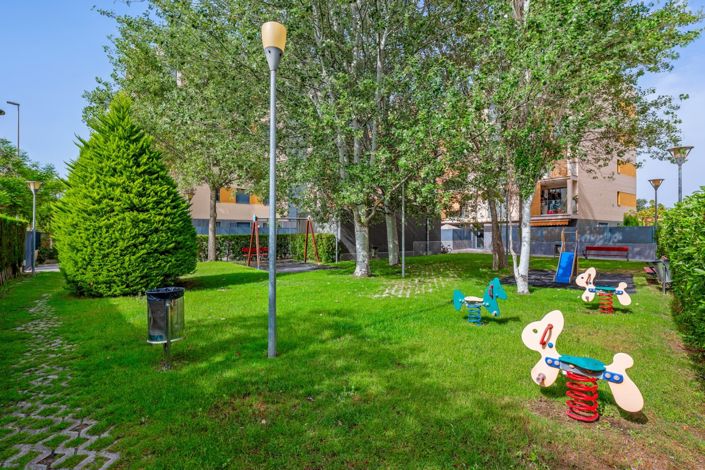 Image No.32-2 Bed Apartment for sale