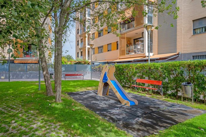 Image No.34-2 Bed Apartment for sale