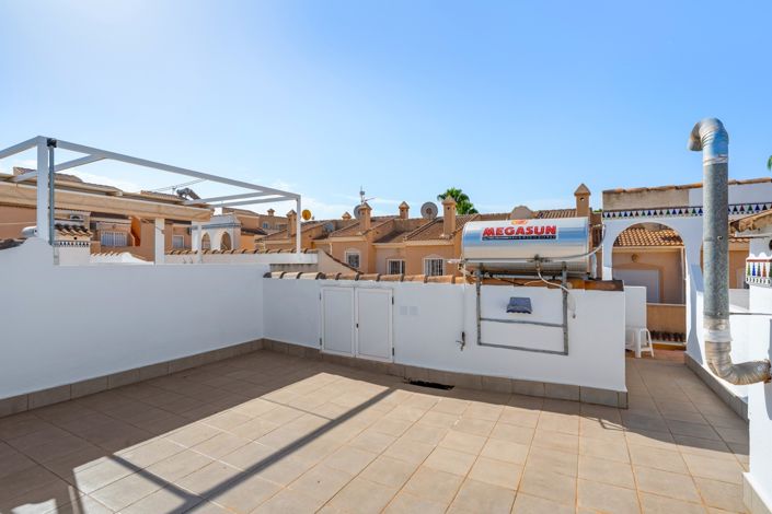 Image No.31-2 Bed Townhouse for sale