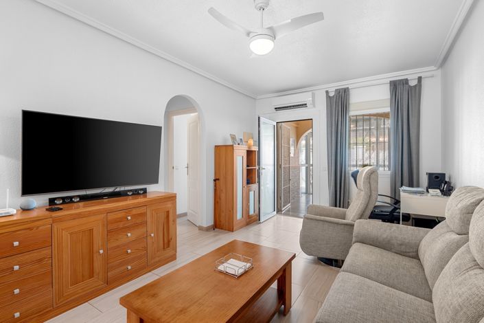 Image No.5-2 Bed Townhouse for sale