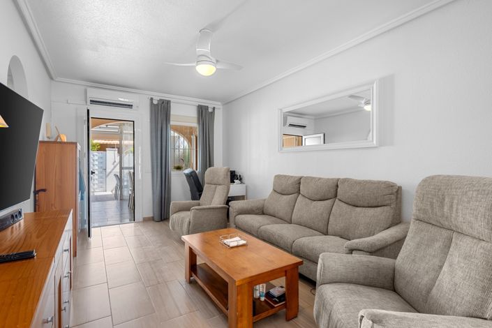 Image No.6-2 Bed Townhouse for sale