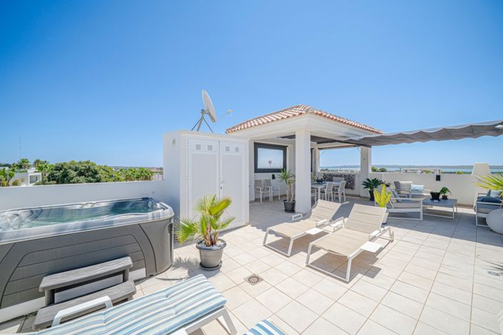Image No.40-2 Bed Penthouse for sale