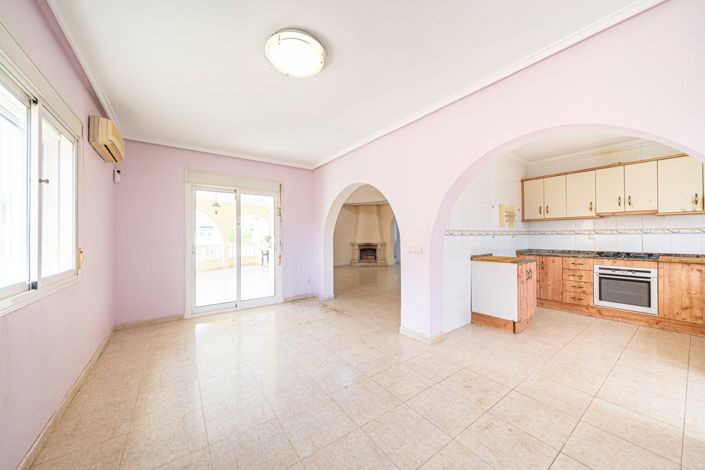 Image No.10-3 Bed Villa for sale