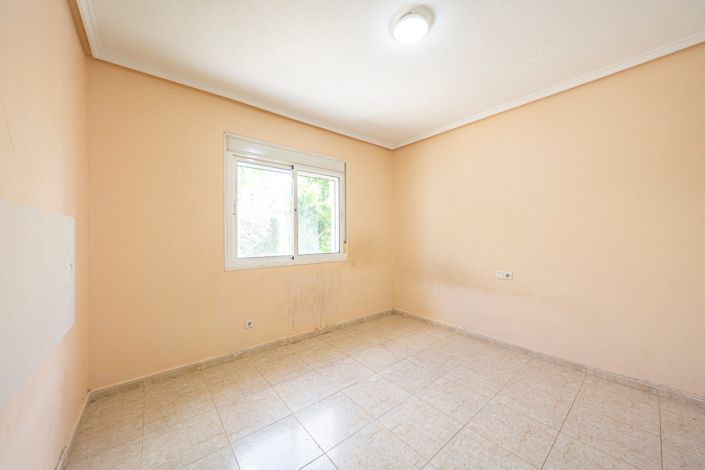 Image No.19-3 Bed Villa for sale