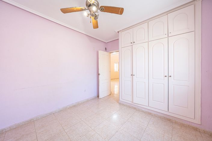 Image No.22-3 Bed Villa for sale