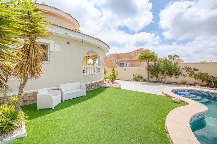 Image No.26-3 Bed Villa for sale