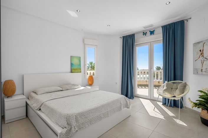 Image No.26-5 Bed Villa for sale