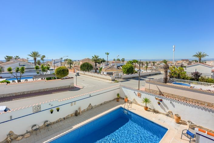 Image No.35-5 Bed Villa for sale