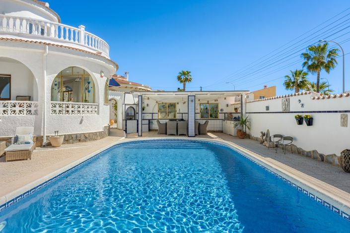 Image No.37-5 Bed Villa for sale