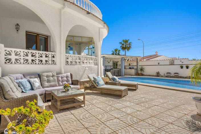 Image No.43-5 Bed Villa for sale