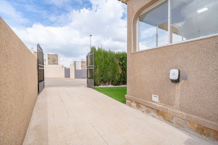 Image No.36-4 Bed Villa for sale