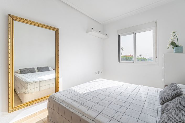 Image No.15-2 Bed Apartment for sale