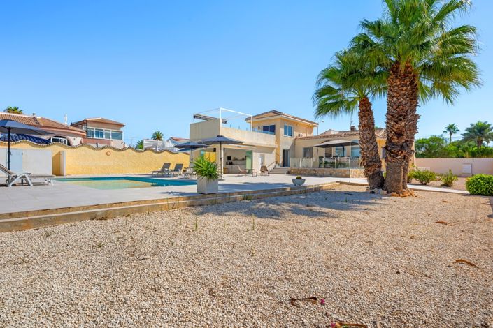 Image No.47-3 Bed Villa for sale