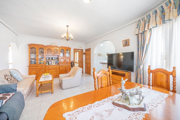 Image No.14-5 Bed Villa for sale