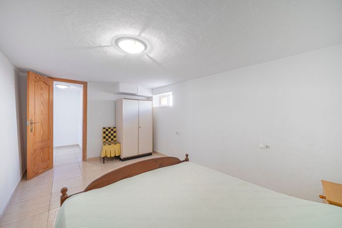 Image No.35-5 Bed Villa for sale
