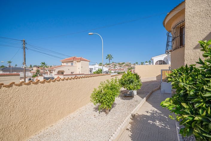 Image No.39-5 Bed Villa for sale