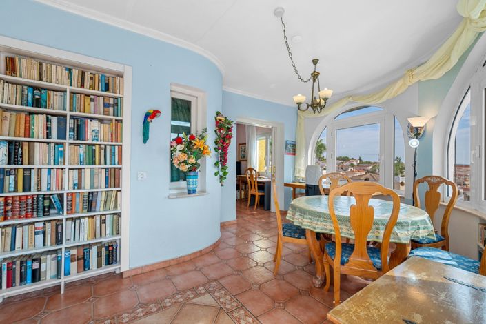 Image No.13-2 Bed Villa for sale