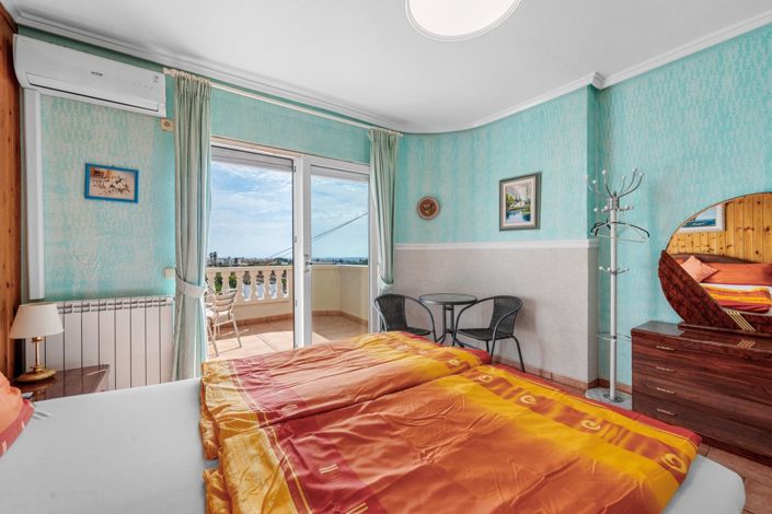 Image No.25-2 Bed Villa for sale