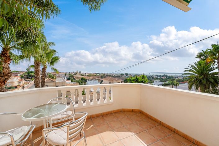 Image No.27-2 Bed Villa for sale