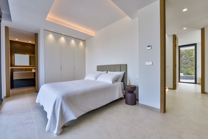 Image No.47-4 Bed Villa for sale