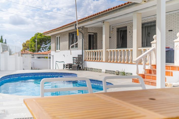 Image No.14-5 Bed Villa for sale