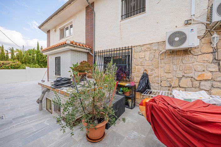 Image No.22-5 Bed Villa for sale