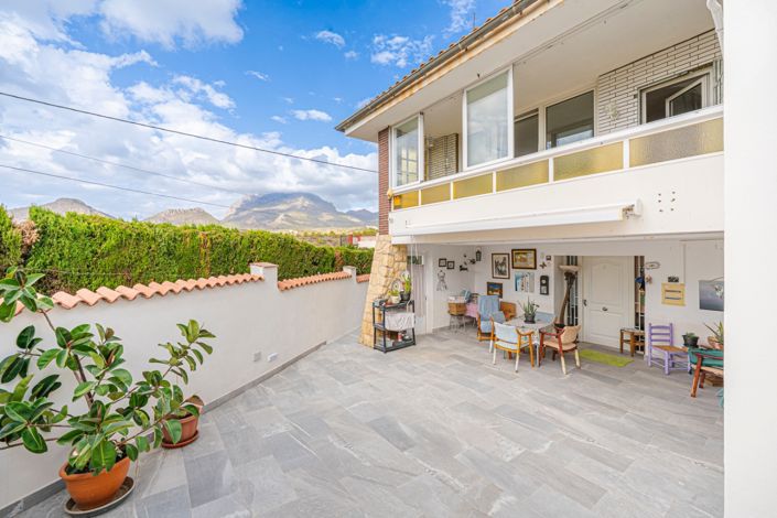 Image No.31-5 Bed Villa for sale
