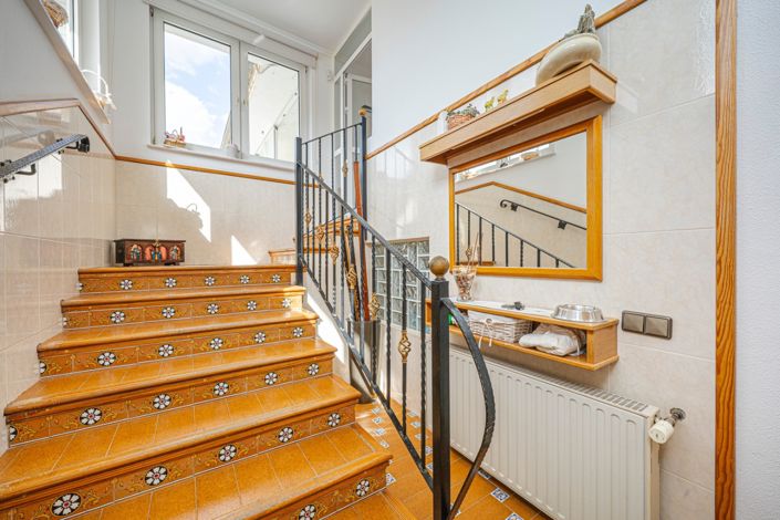 Image No.34-5 Bed Villa for sale