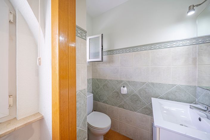 Image No.49-5 Bed Villa for sale