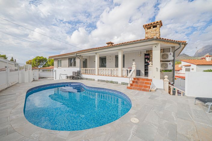 Image No.5-5 Bed Villa for sale