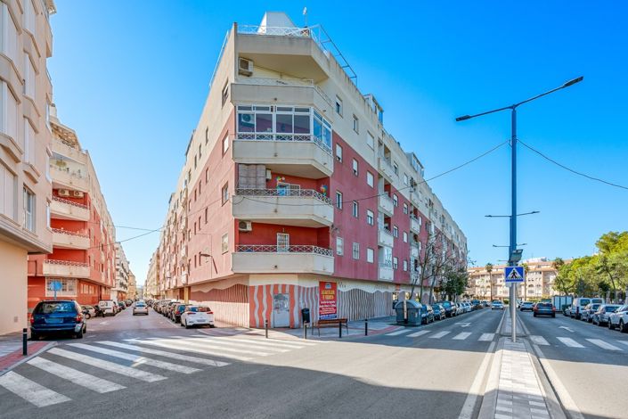 Image No.27-2 Bed Apartment for sale