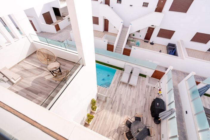 Image No.1-3 Bed Villa for sale
