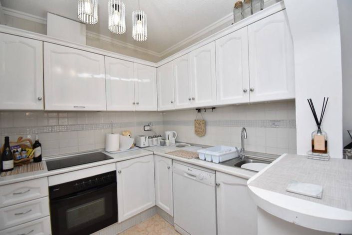 Image No.10-2 Bed Bungalow for sale