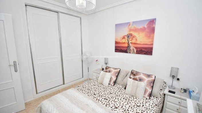 Image No.12-2 Bed Bungalow for sale