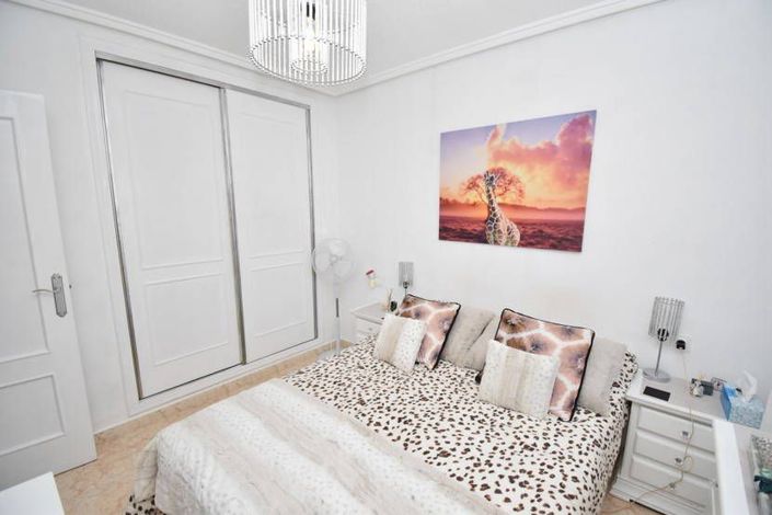 Image No.12-2 Bed Bungalow for sale