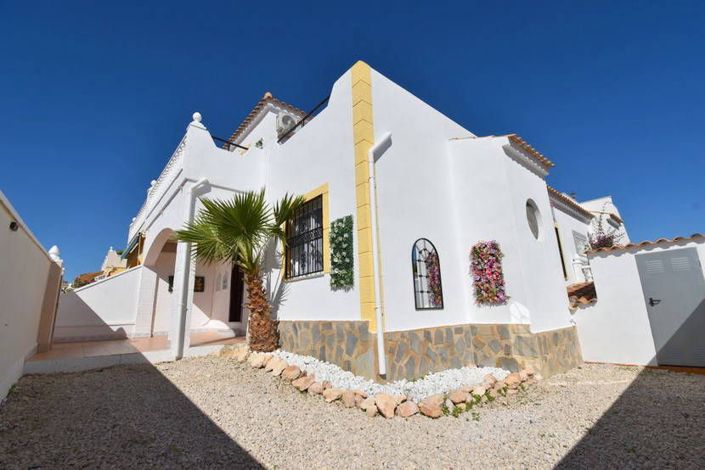 Image No.2-3 Bed Townhouse for sale