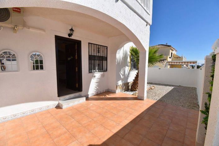 Image No.22-3 Bed Townhouse for sale