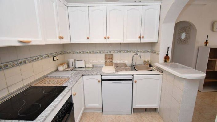 Image No.8-3 Bed Townhouse for sale