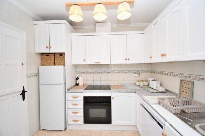 Image No.8-3 Bed Townhouse for sale