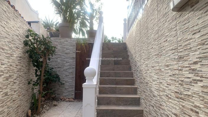 Image No.25-4 Bed Villa for sale