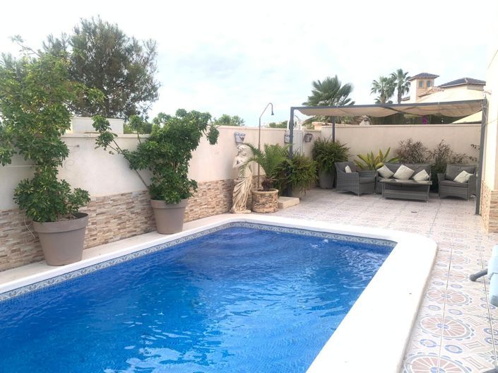 Image No.33-Villa de 4 chambres à vendre à La Zenia