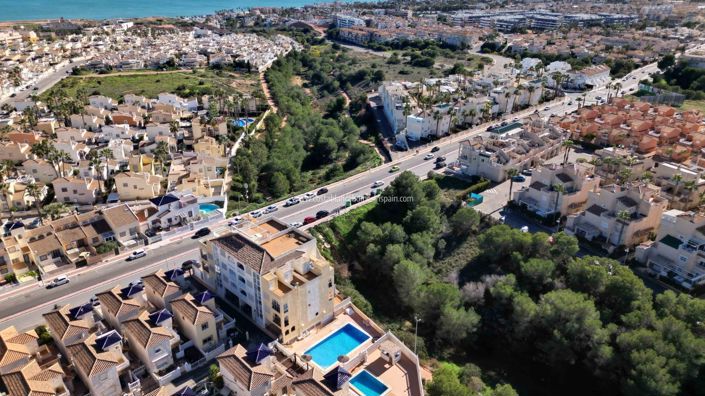 Image No.10-3 Bed Villa for sale