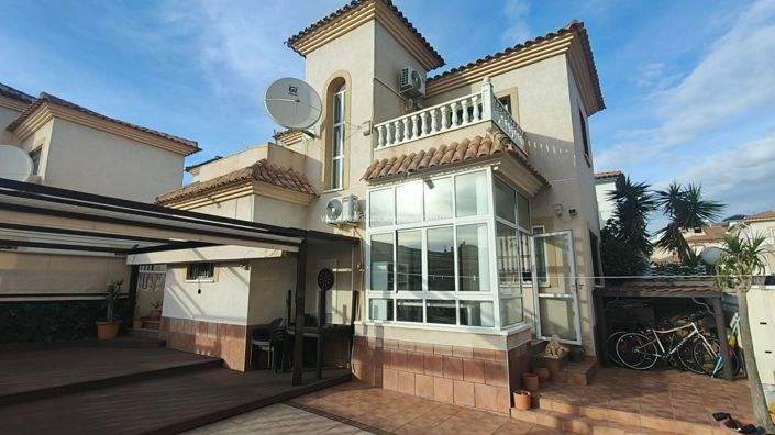 Image No.3-Villa de 3 chambres à vendre à Playa Flamenca