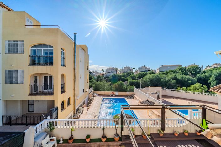 Image No.6-3 Bed Villa for sale