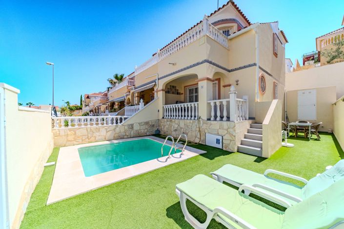 Image No.1-2 Bed Townhouse for sale