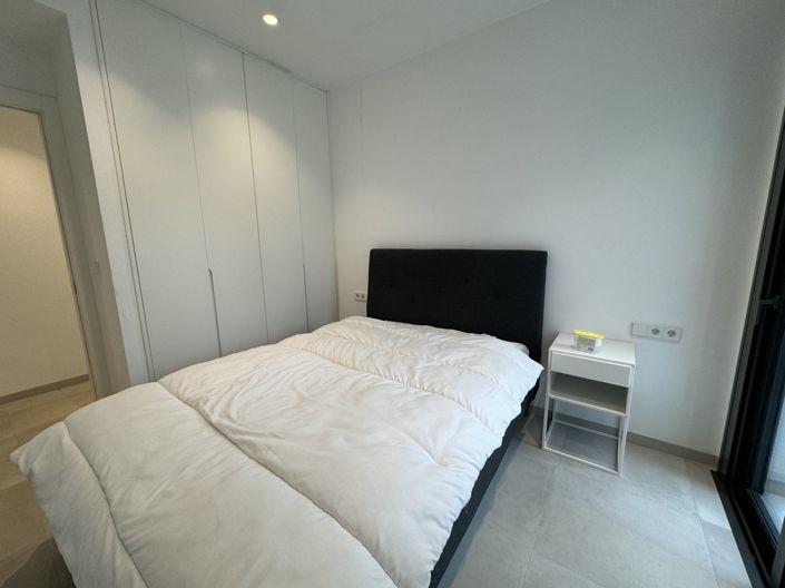 Image No.9-3 Bed Property for sale