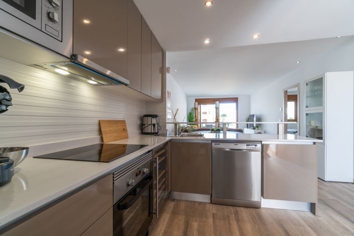 Image No.13-3 Bed Apartment for sale