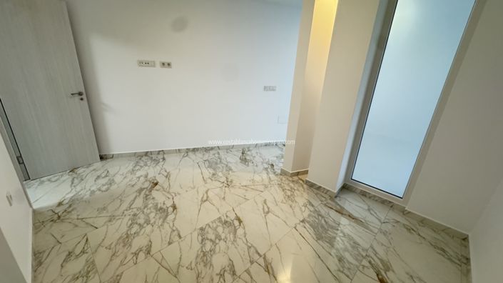 Image No.7-Apartment for sale