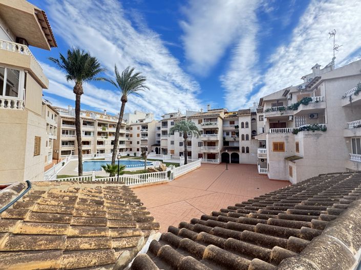 Image No.1-Appartement de 2 chambres à vendre à Torrevieja